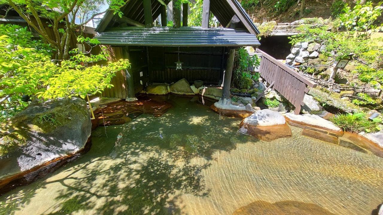 Hotel Kurokawa Onsen Oku No Yu Minamioguni Zewnętrze zdjęcie