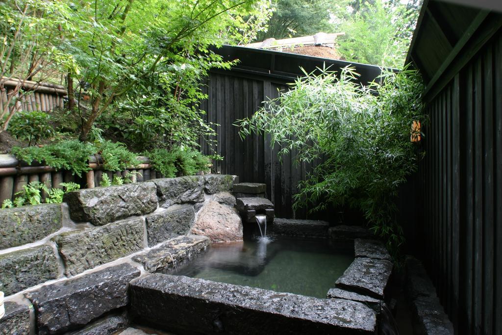 Hotel Kurokawa Onsen Oku No Yu Minamioguni Zewnętrze zdjęcie