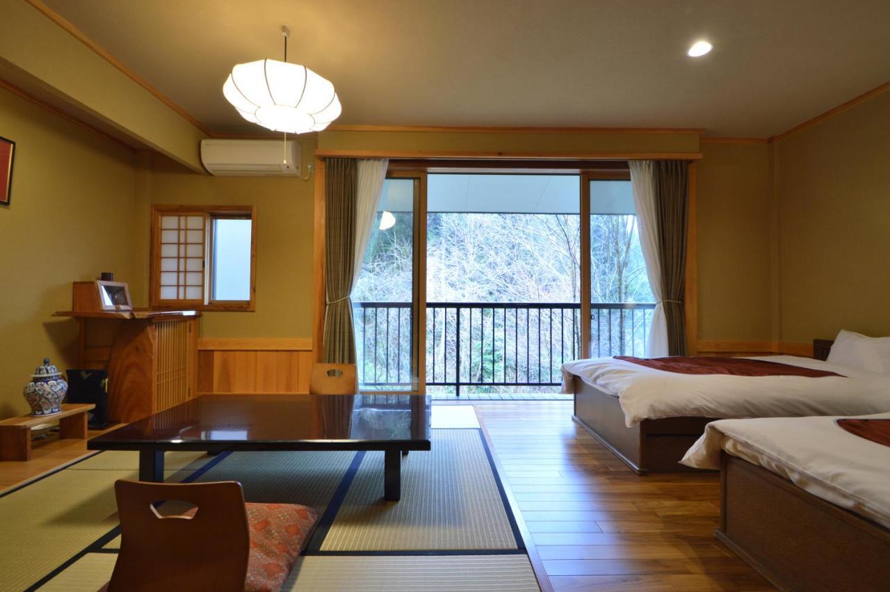Hotel Kurokawa Onsen Oku No Yu Minamioguni Zewnętrze zdjęcie